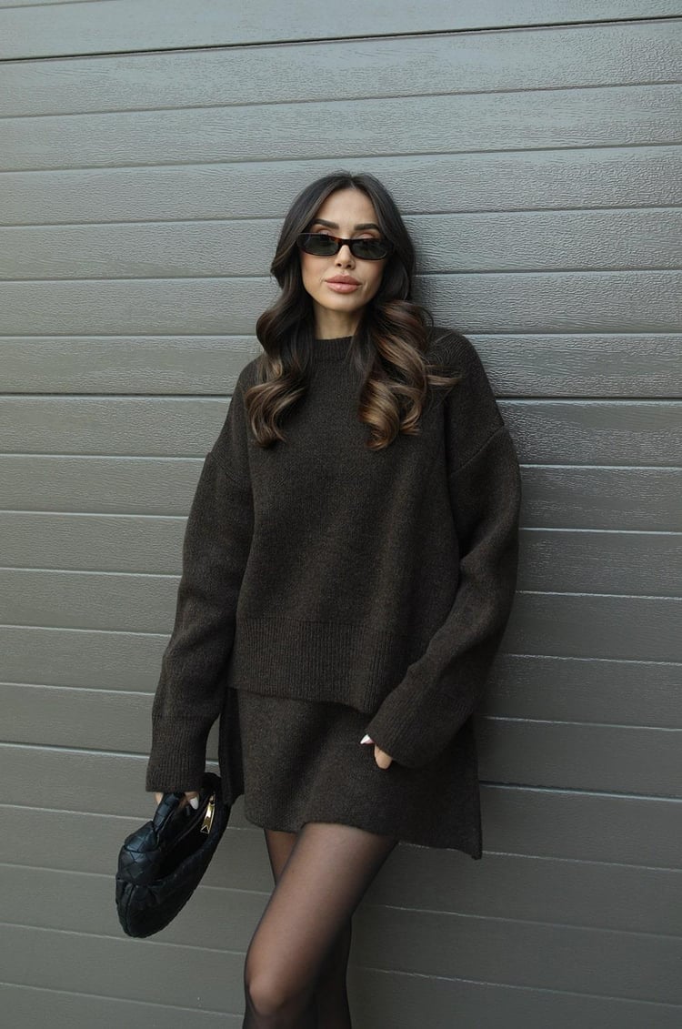 Lara | Elegant Knit Sweater & Skirt Set
