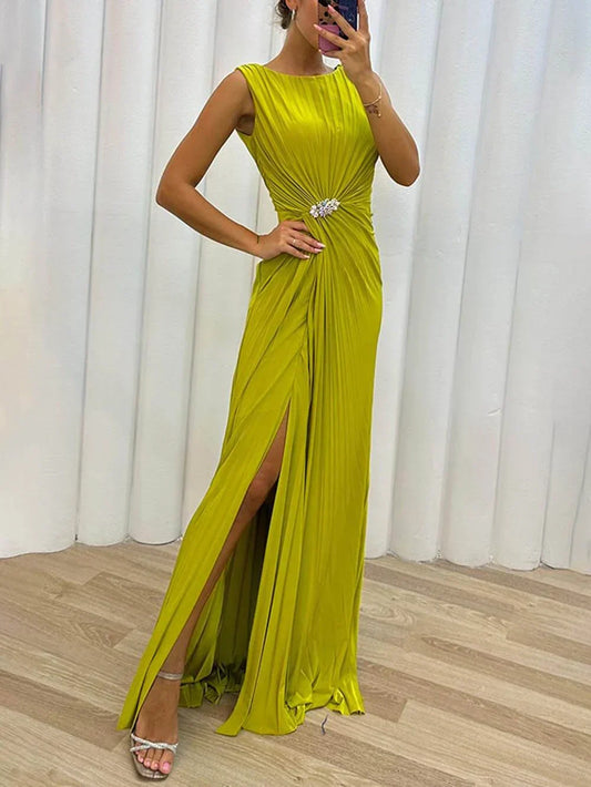 Davina - Elegant Pleated Maxi Dress for Evening Events