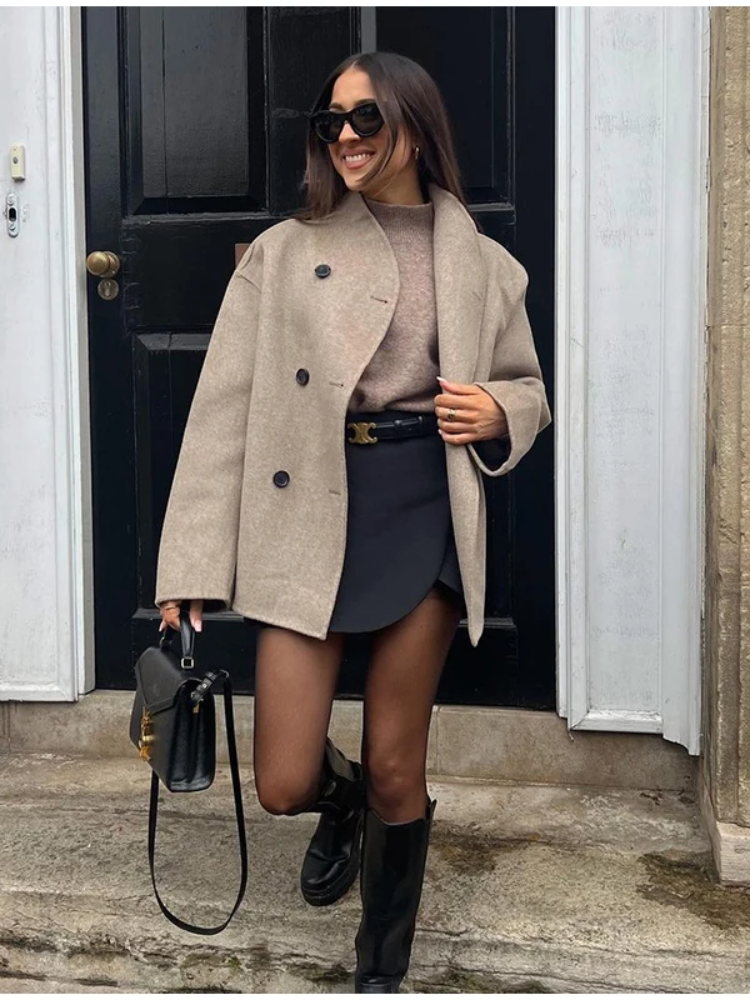 Astrid – Short trench coat for women – Oversized high-quality fabric jacket