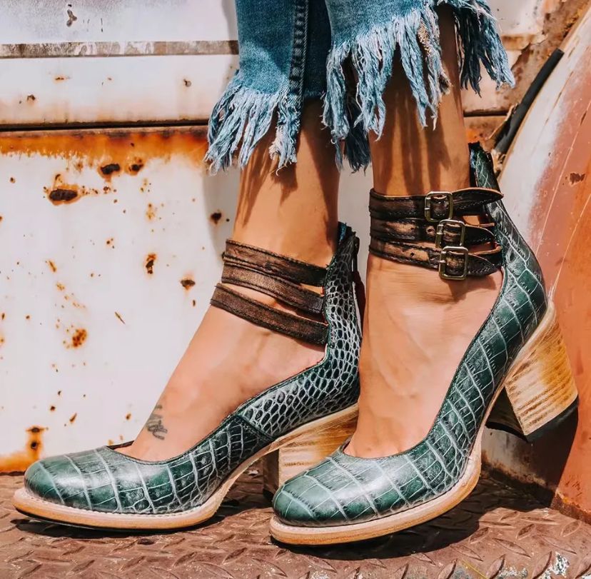 Timeless Vintage Pumps