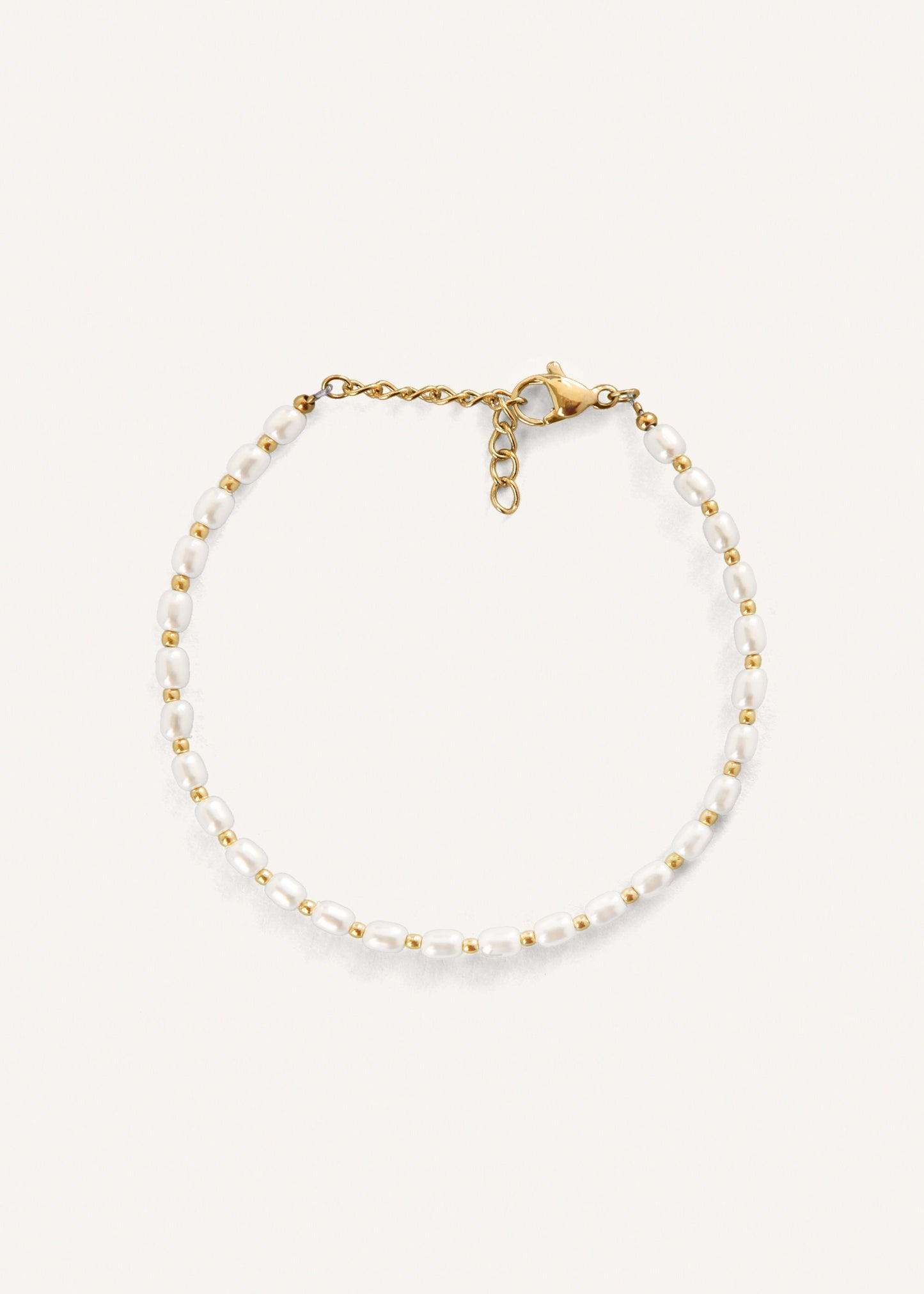 Manava Bracelet: Effortless Elegance