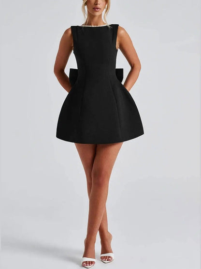 Short Fitted Dress with Bow and Pearls – Square Neckline and Tied Back
