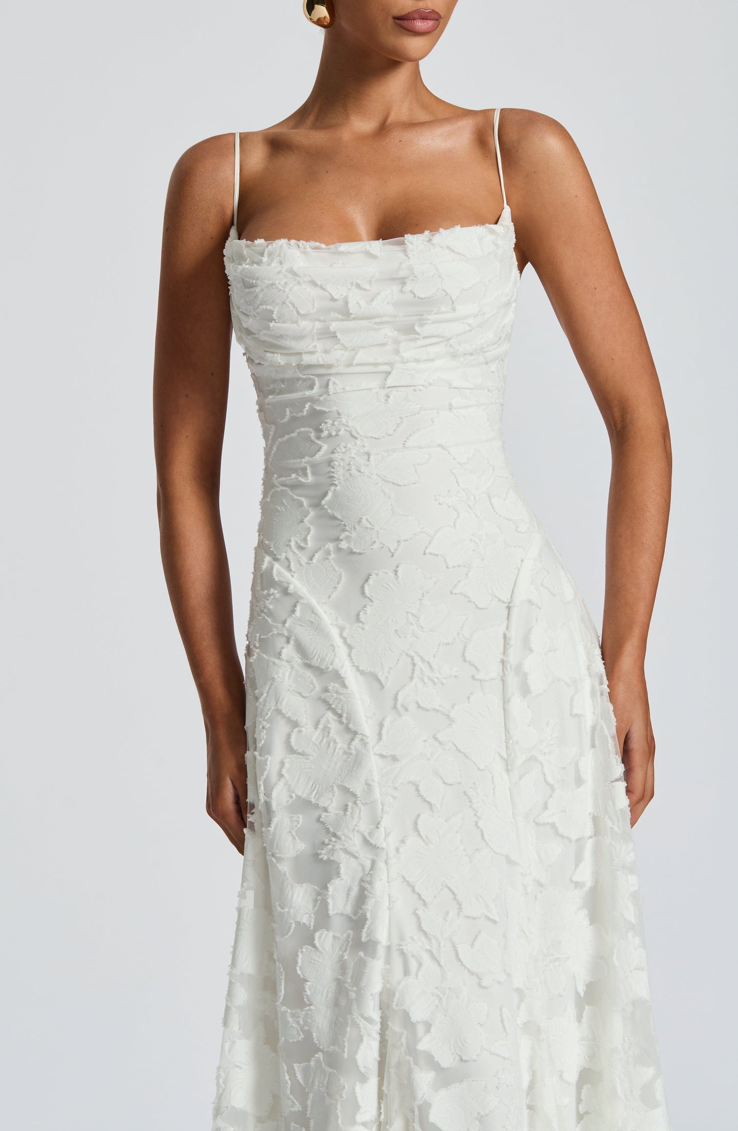 Lucina | Timeless Elegance