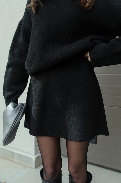 Lara | Elegant Knit Sweater & Skirt Set